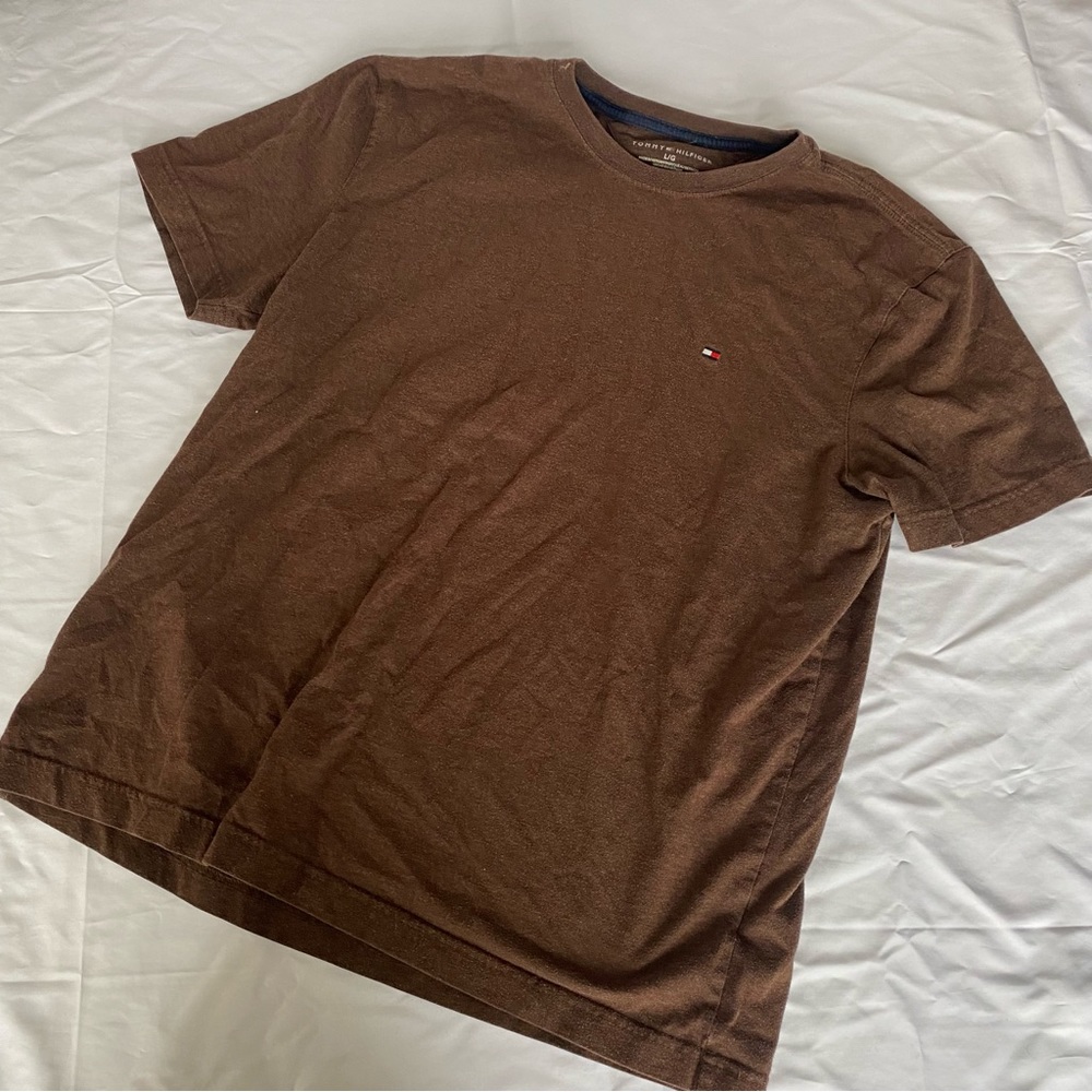 Brown Tommy Hilfiger tee